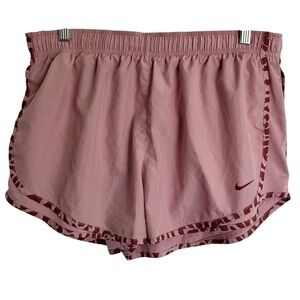 Nike Dri-FIT tempo running shorts XL
